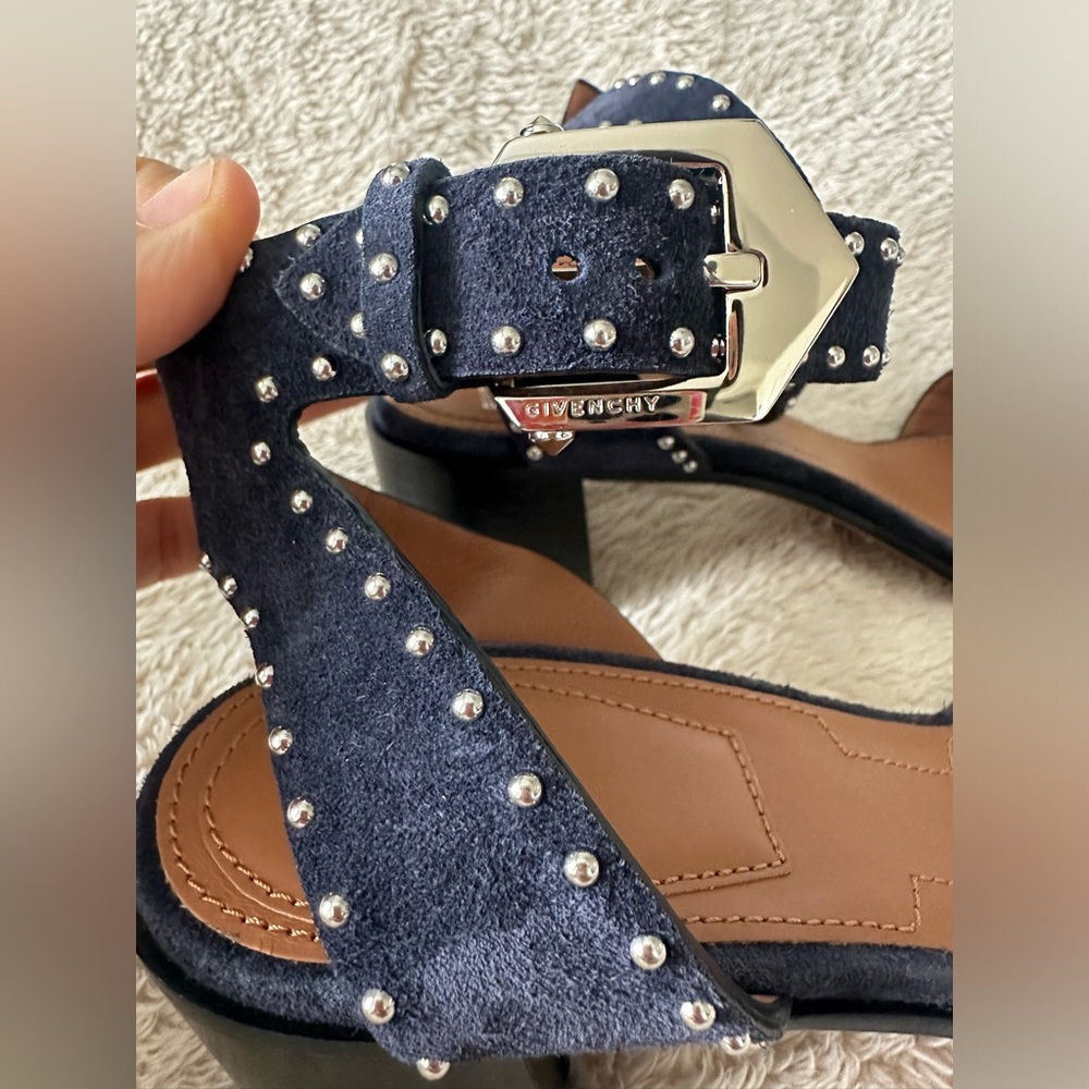 * Givenchy Paris navy blue studded chunky heel sandal size 38.5 - Picture 2 of 9